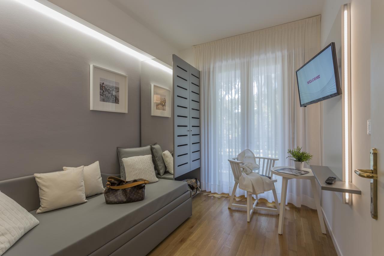 Suite Erica Lignano Hotel Lignano Sabbiadoro Esterno foto